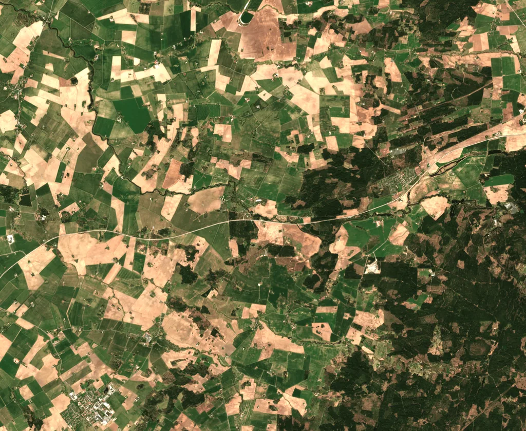 Cloudless satellite sample from 2023-05-11