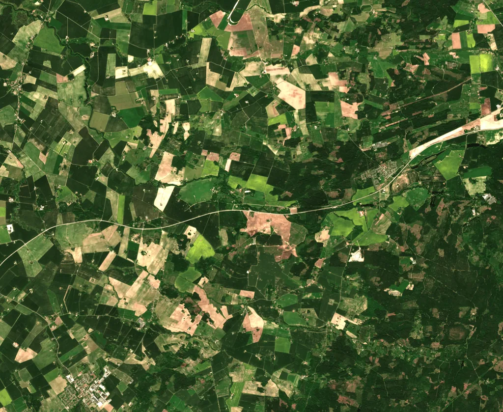 Cloudless satellite sample from 2023-06-04